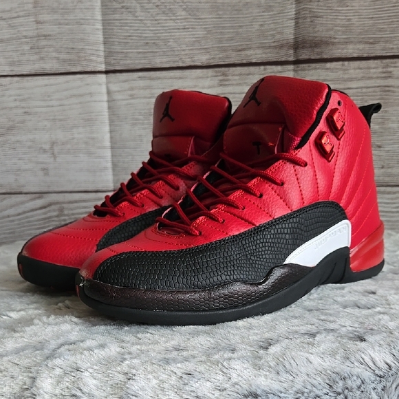 Jordan Red/Black Jumpman Sneakers Mens Size 8.5 Great Condition